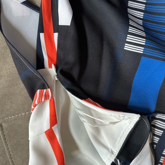 Finders Keepers Graphic Asymmetrical Camisole in Black and White - Picture 6 of 10